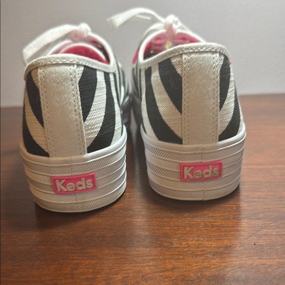 KEDS Barbie striped canvas shoes - Picture 4 of 6